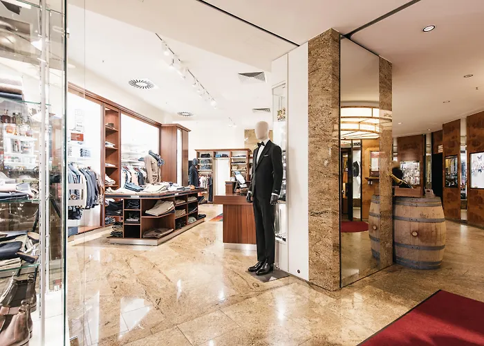 GRAND ELYSEE Hamburg